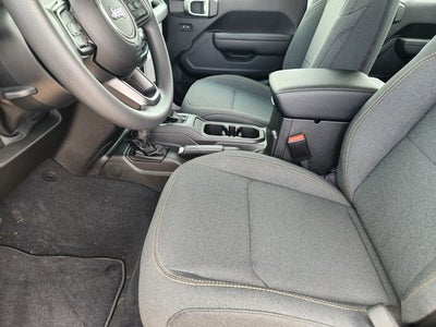 2026 Jeep Gladiator Sport