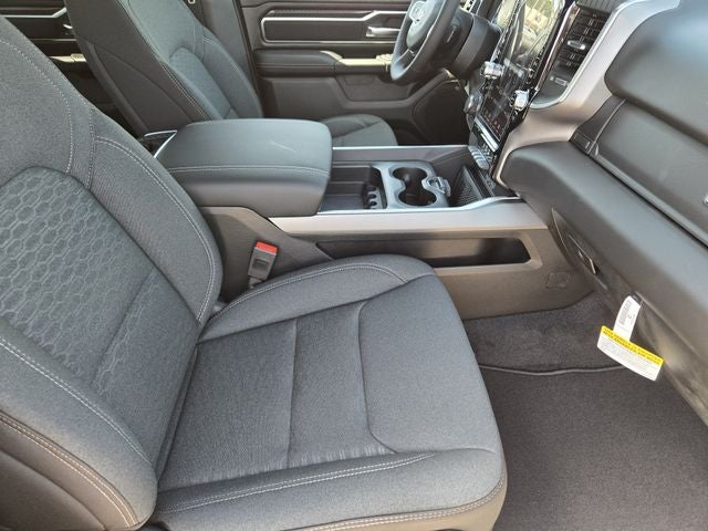 2027 RAM 1500 Big Horn/Lone Star