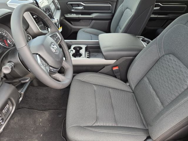 2027 RAM 1500 Big Horn/Lone Star
