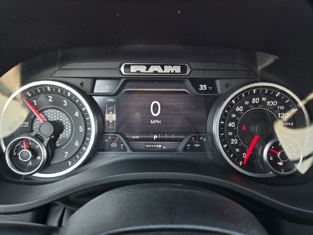 2027 RAM 1500 Big Horn/Lone Star