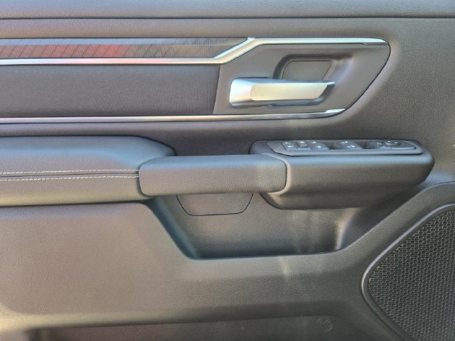 2027 RAM 1500 Big Horn/Lone Star
