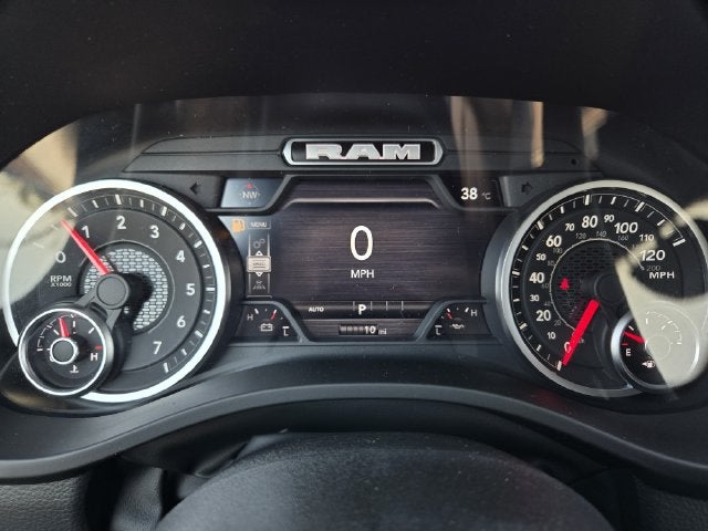 2027 RAM 1500 Big Horn/Lone Star