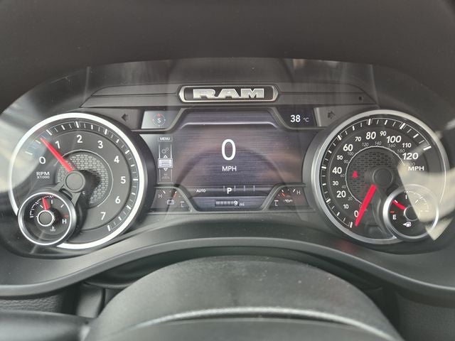 2027 RAM 1500 Big Horn/Lone Star