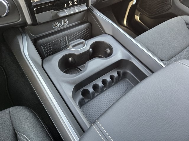 2027 RAM 1500 Big Horn/Lone Star