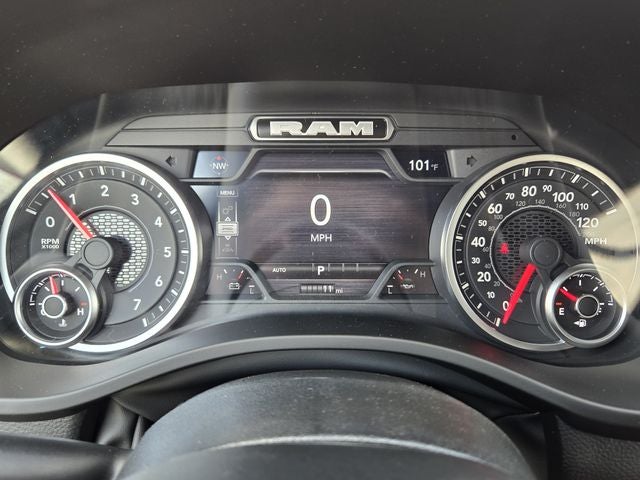 2027 RAM 1500 Big Horn/Lone Star