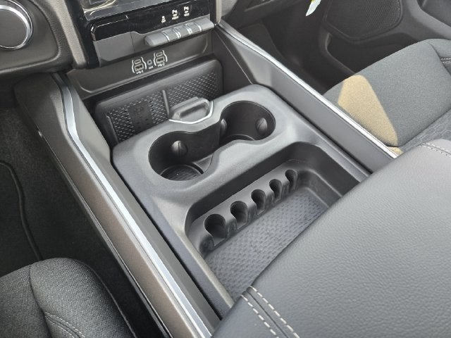 2027 RAM 1500 Big Horn/Lone Star