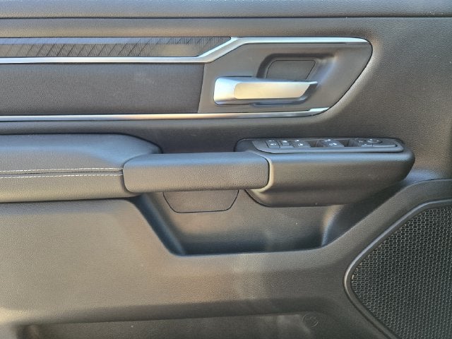 2027 RAM 1500 Big Horn/Lone Star
