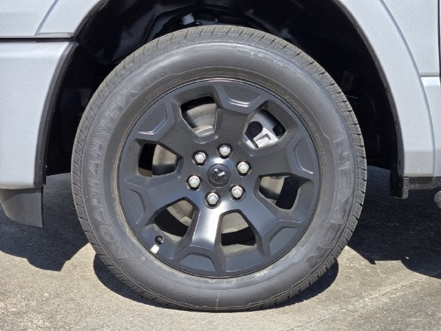 2027 RAM 1500 Big Horn/Lone Star