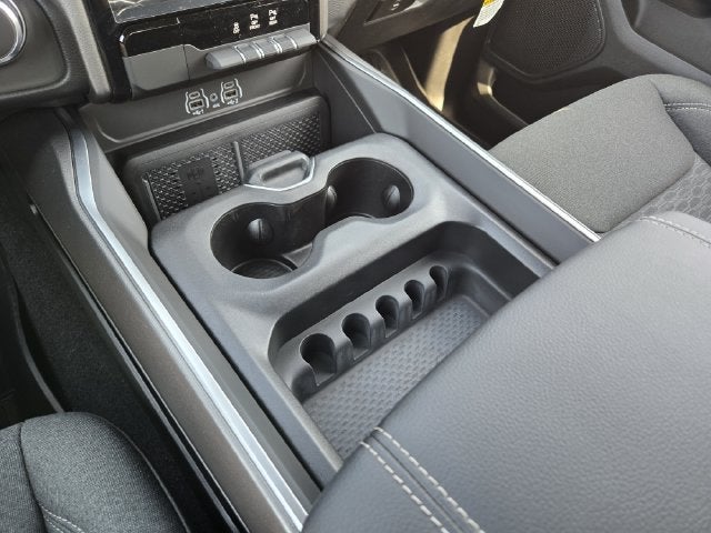 2027 RAM 1500 Big Horn/Lone Star