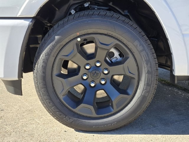 2027 RAM 1500 Big Horn/Lone Star