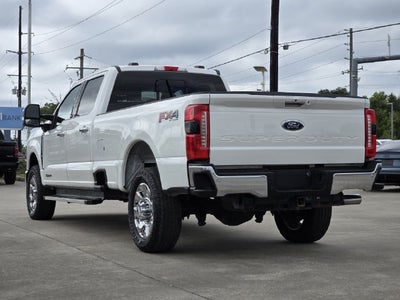 2023 Ford F-350SD Lariat