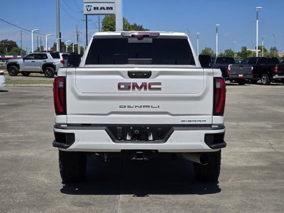 2024 GMC Sierra 2500HD Denali