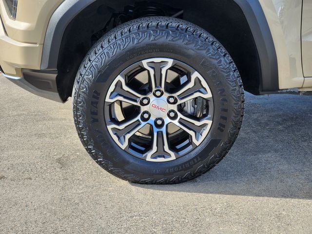 2023 GMC Canyon AT4