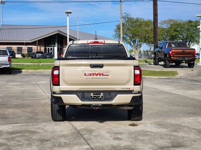 2023 GMC Canyon AT4