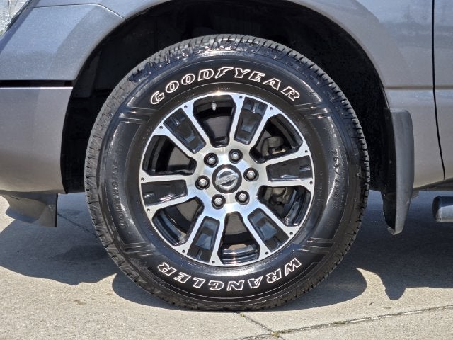 2022 Nissan Titan SV