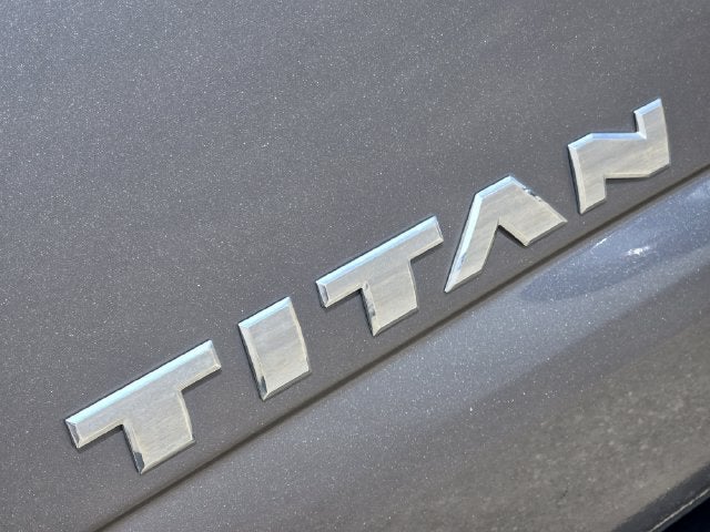 2022 Nissan Titan SV
