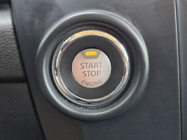 2022 Nissan Titan SV