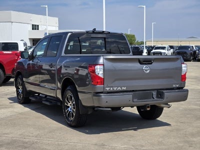 2022 Nissan Titan SV