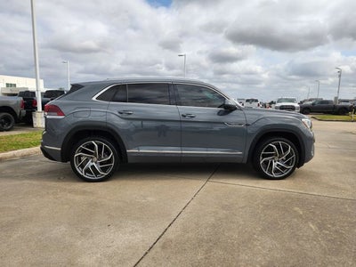 2024 Volkswagen Atlas Cross Sport 2.0T SEL R-Line