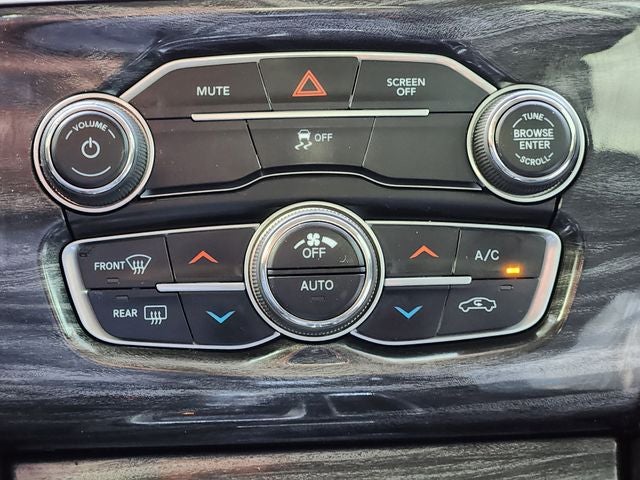 2019 Chrysler 300 Touring