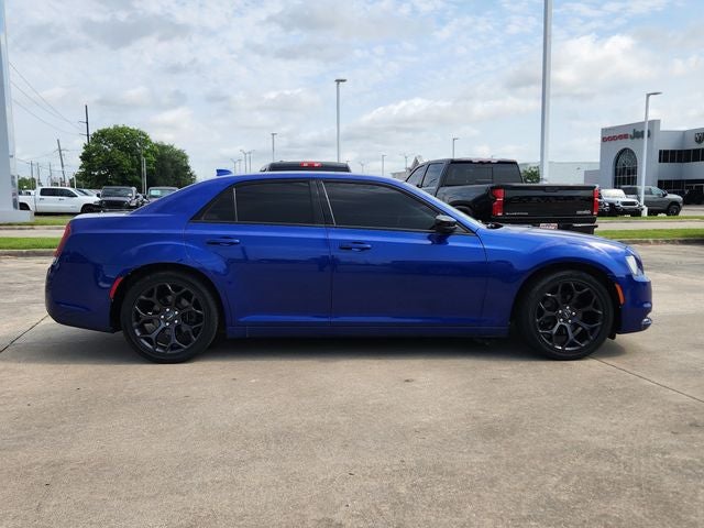 2019 Chrysler 300 Touring