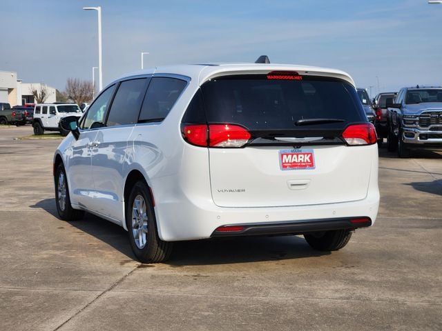 2026 Chrysler Voyager LX