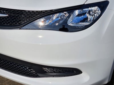 2026 Chrysler Voyager LX