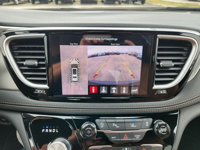 2026 Chrysler Pacifica Pinnacle