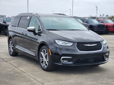 2026 Chrysler Pacifica Pinnacle