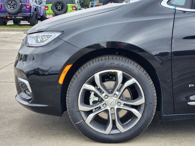 2026 Chrysler Pacifica Pinnacle
