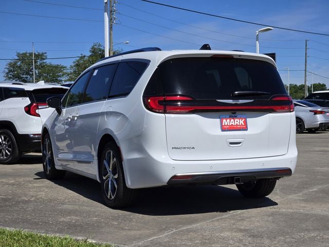 2026 Chrysler Pacifica Pinnacle