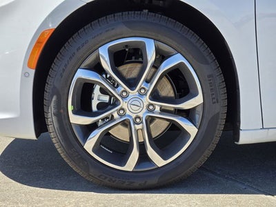 2026 Chrysler Pacifica Pinnacle