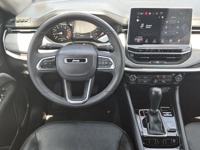 2023 Jeep Compass Latitude Lux