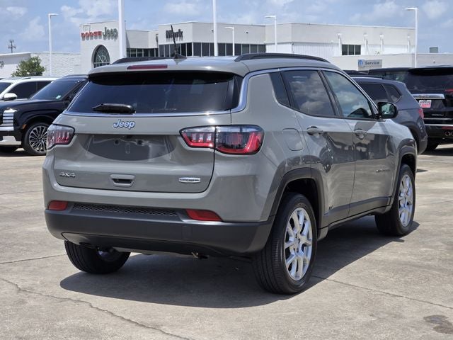 2023 Jeep Compass Latitude Lux