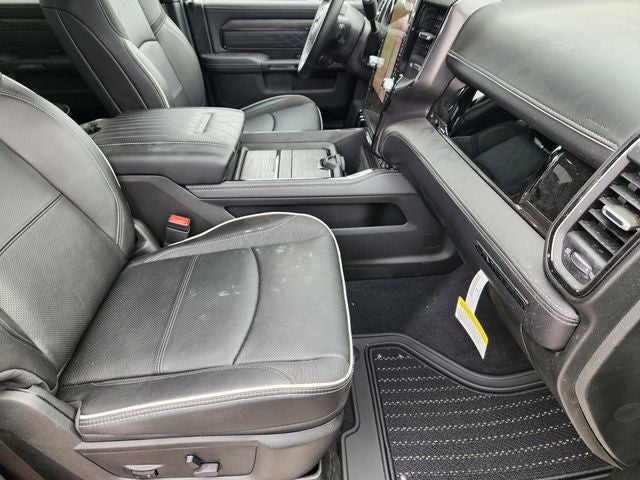 2025 RAM 3500 Limited