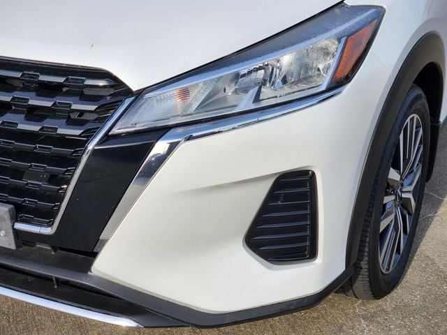 2022 Nissan Kicks SV