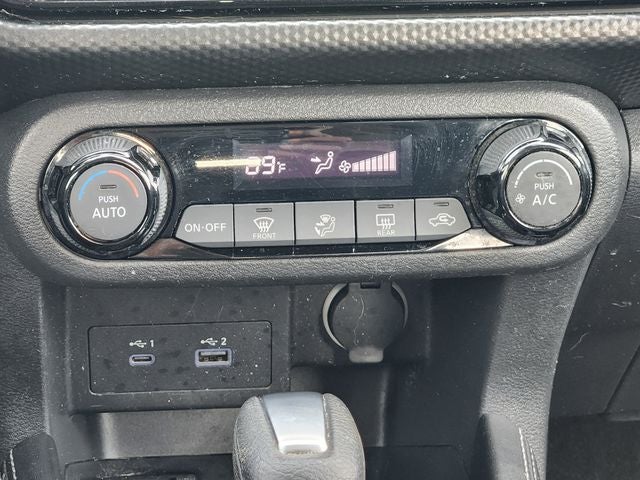 2022 Nissan Kicks SV