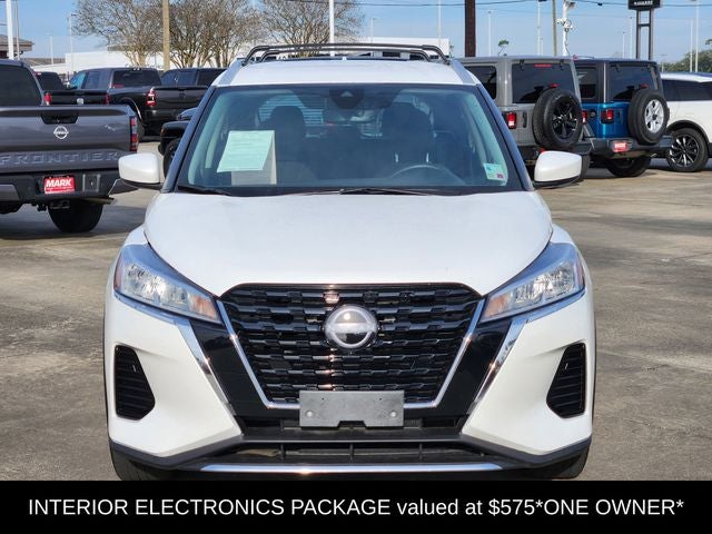 2022 Nissan Kicks SV