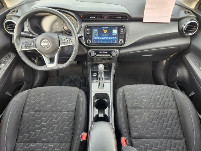 2022 Nissan Kicks SV