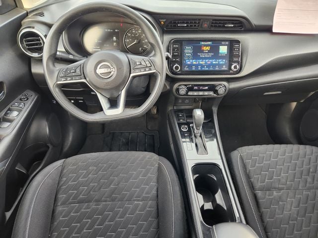 2022 Nissan Kicks SV