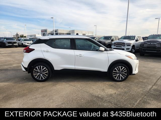 2022 Nissan Kicks SV