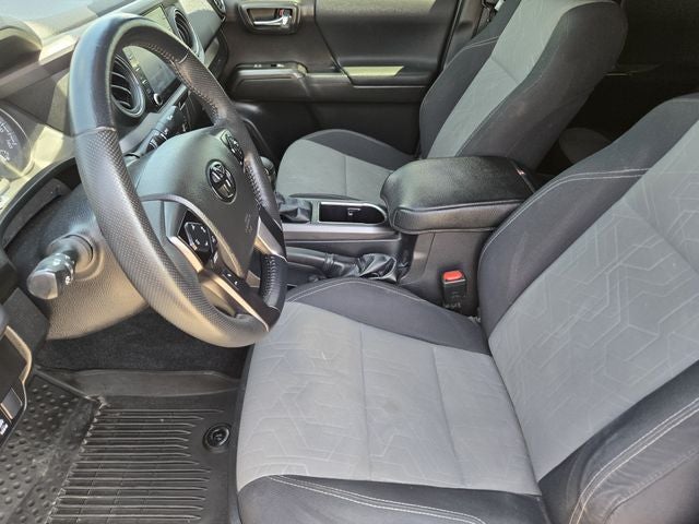 2022 Toyota Tacoma TRD Sport V6