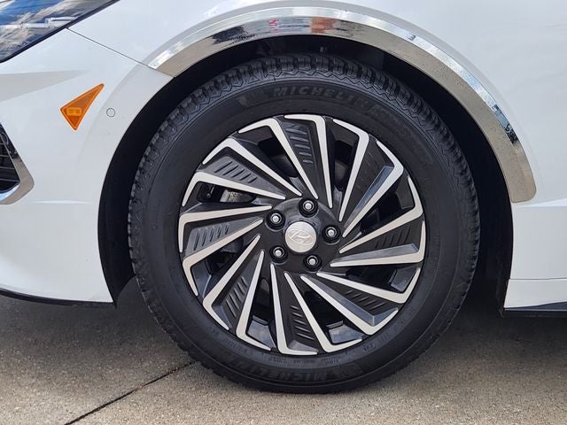 2023 Hyundai Sonata Hybrid Limited