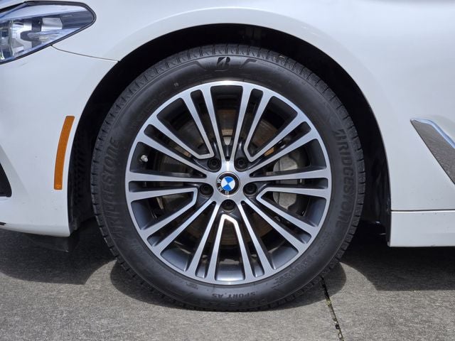 2018 BMW 5 Series 540i