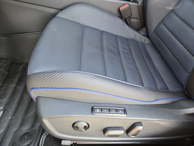 2026 Volkswagen Golf R Base