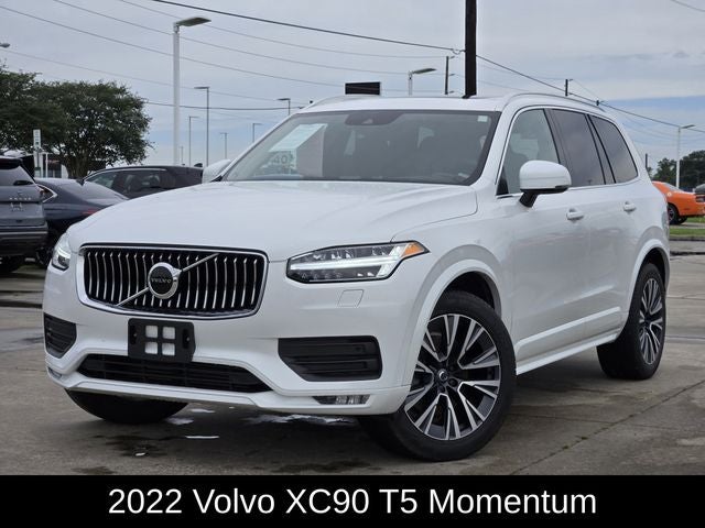 2022 Volvo XC90 T5 Momentum