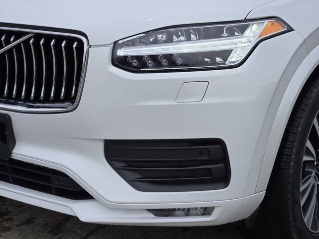 2022 Volvo XC90 T5 Momentum