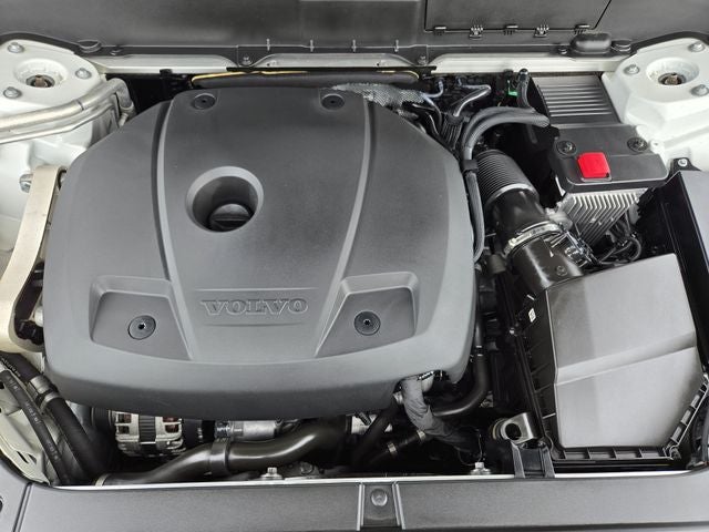 2022 Volvo XC90 T5 Momentum