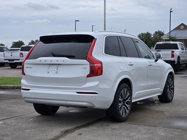 2022 Volvo XC90 T5 Momentum