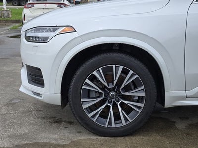 2022 Volvo XC90 T5 Momentum